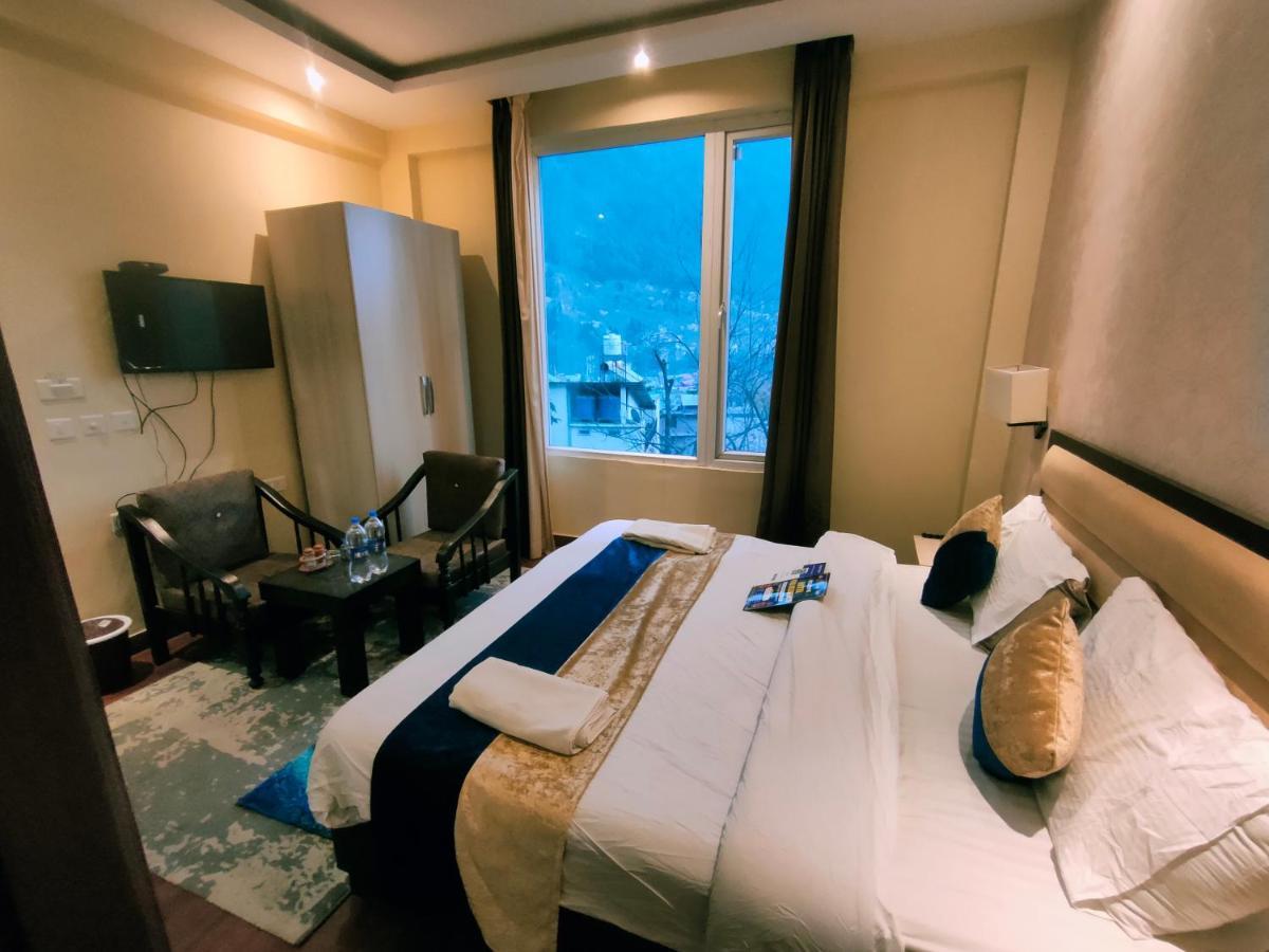 Hotel Royal Residency Манали Экстерьер фото