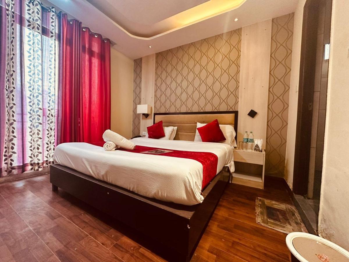 Hotel Royal Residency Манали Экстерьер фото